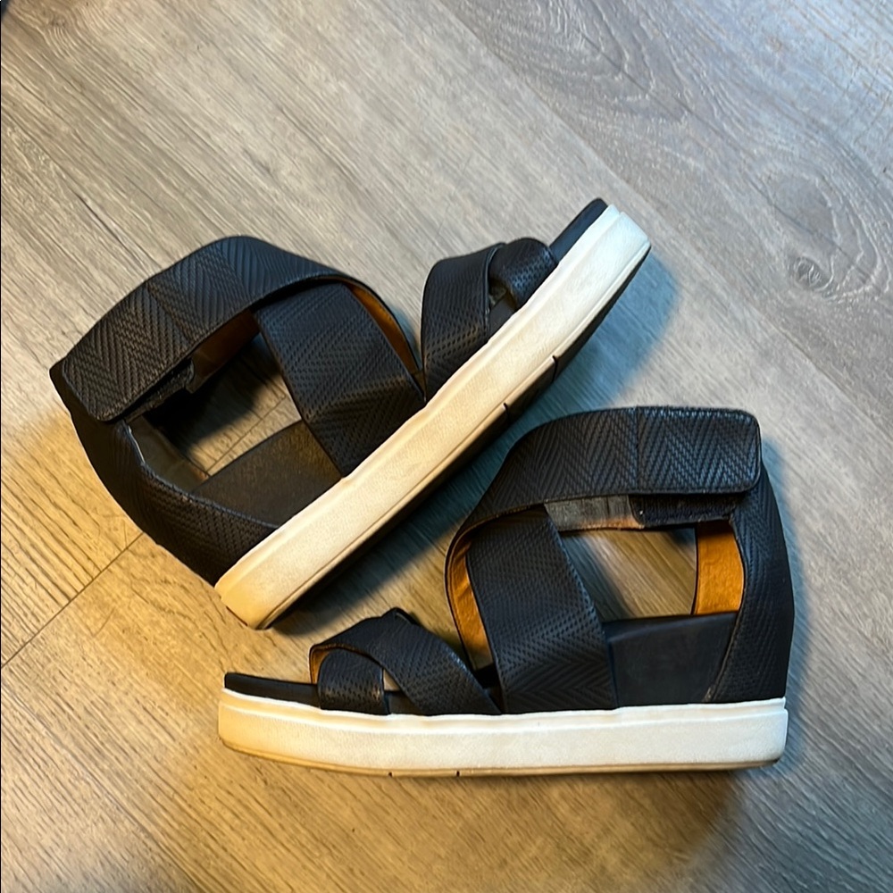 Women’s Black Dr. Scholl’s Wedge Sandals 7.5 - Picture 2 of 4